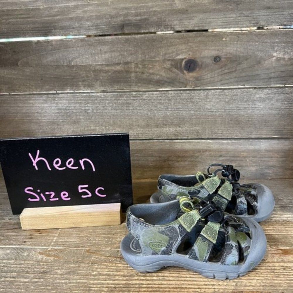 Childrens Kids Keen Rubber Newport H2 Waterproof Camo Shoes Sandals Size 5 C GUC